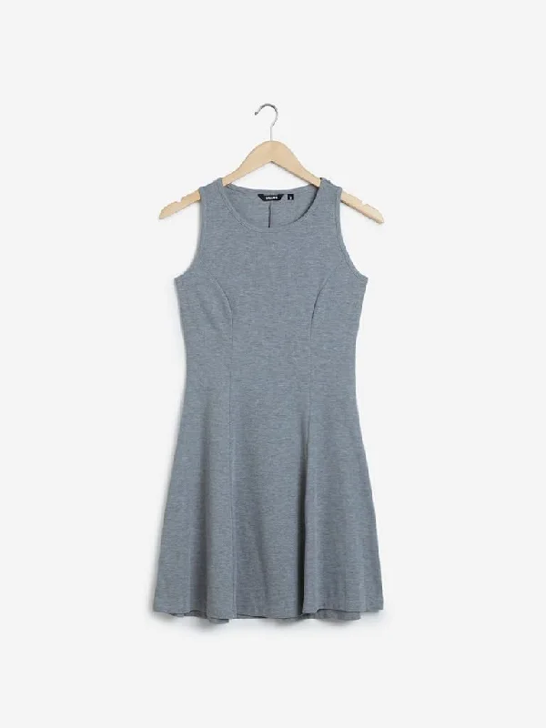 Nuon Grey Corduroy Textured Midi Dress Fashionable Fitted Midi Dress